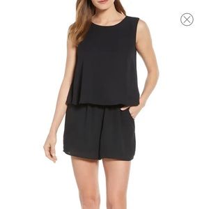 Gibson Dahlia Sleeveless Layered Shorts Romper- XS